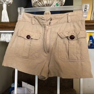 🐅🐆Forever 21 tan safari shorts!🦒🦘